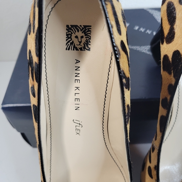 Womans Anne Klein iFlex Leopard Print Cow Fur 2.5Inch Pumps Size 7Med - Picture 7 of 16